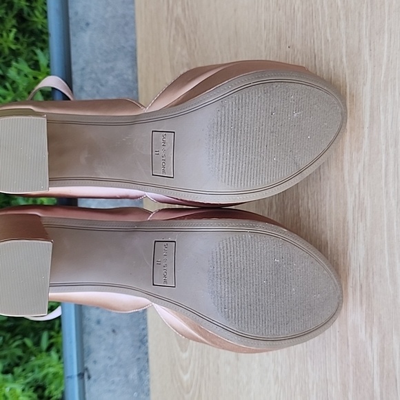 Sun + Stone Reeta Pink Satin block heels ankle strap pumps Size 11 NWOT - Picture 5 of 10